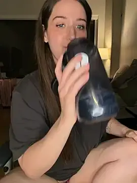 Stripchat Free Live Porn of nerdynina
