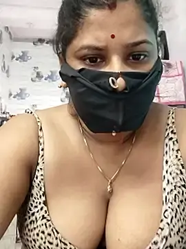 Stripchat Free Live Porn of pinkisaha75