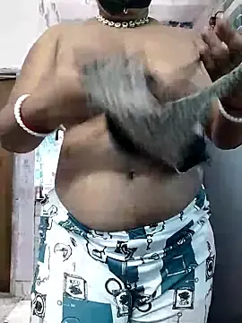 Stripchat Live Porn of pinkisaha75