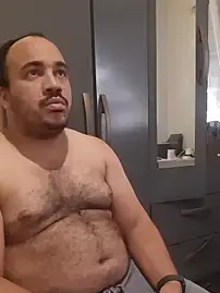 Stripchat Free Porn Cam of Urso_Nerd