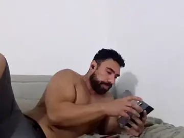 Stripchat Sex Cam of GymKing99