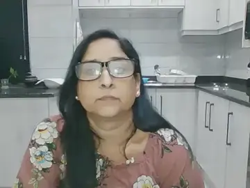 Stripchat Nude Webcam of Indiankushy