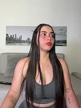 Stripchat Adult Webcams of SophieRoyals