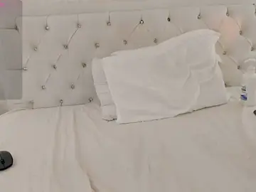 Stripchat Free Porn Cam of Julietta___