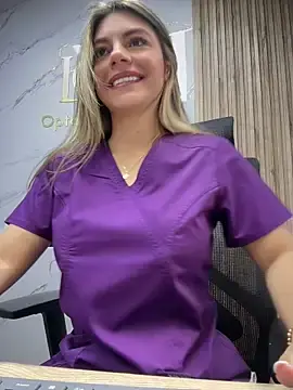 Stripchat Free Live Porn of alicee16