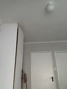 Stripchat Live Sex Cam of Amberr_Roose