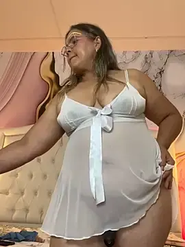 Stripchat Sex Chat of Lucy_Milf_474