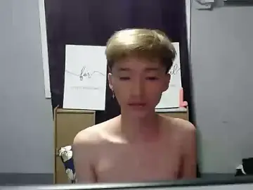 Stripchat Free Porn Cam of Fem_phiLboy69