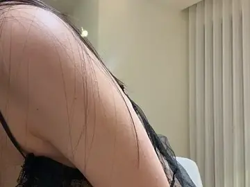 Stripchat Adult Webcams of 2Zoe