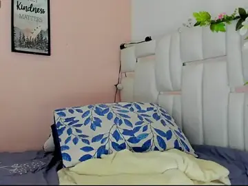 Stripchat Free Porn Cam of Vivi_bless