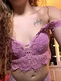 Stripchat Live Sex of HoneyAndFlowers21