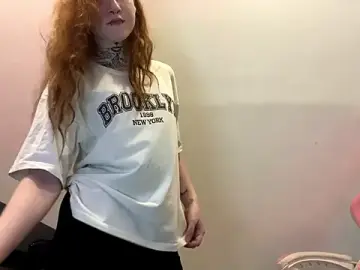 Stripchat Nude Webcam of ThomasinaBrasser