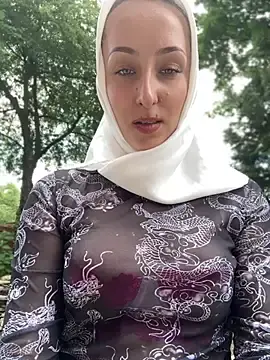 Stripchat Watch Live Sex Cams of FlexibleDoll_