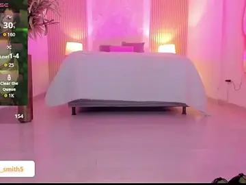 Stripchat Free Porn Cam of lenah_smith