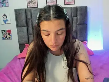 Stripchat Live Sex Cam of Esmeraldaa-