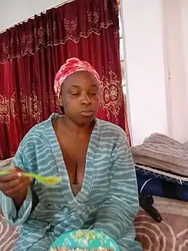 Stripchat Free Live Porn of YummyBoobs_