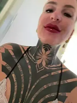 Stripchat Adult Video Chat of KathaleaNoir