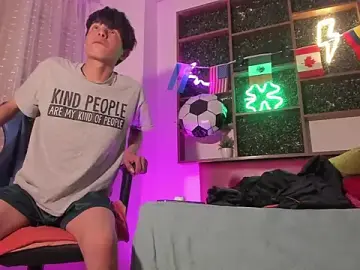 Stripchat Live Sex Cam of Alex_it0_