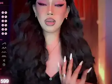 Stripchat Free Porn Cam of madam_agnes1