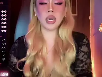 Stripchat Free Live Porn of madam_agnes1