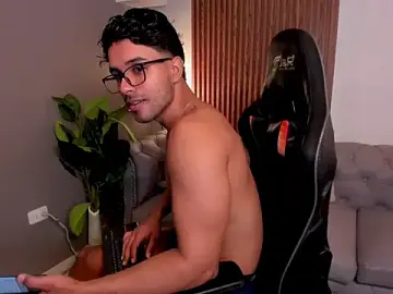 Stripchat Free Live Porn of liam_collins21