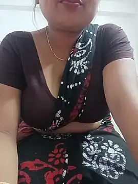 Stripchat Nude Webcam of Priya_2222