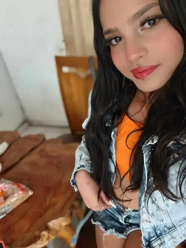 esmeralda_collins__