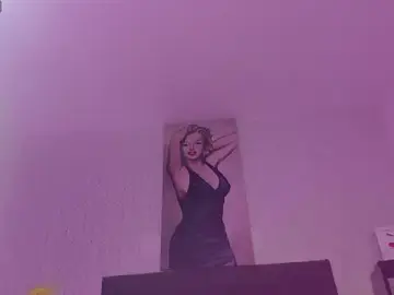 Stripchat Adult Webcam of Selena_fox24