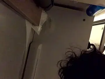 Stripchat Free Porn Cam of Golden_Mesto