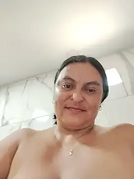 Stripchat Free Porn Cam of Horny-Mommy-Dirty