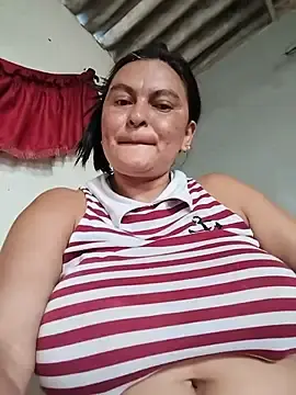 Stripchat Live Sex Cam of Horny-Mommy-Dirty