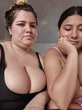 Stripchat Sex Chat of Sara_y_Amy