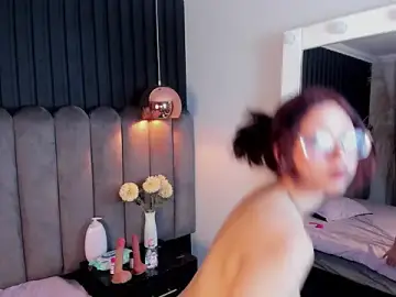 Stripchat Free Porn Cam of lunar_lustx