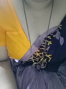 Stripchat Live Sex of Tamillakshmi27