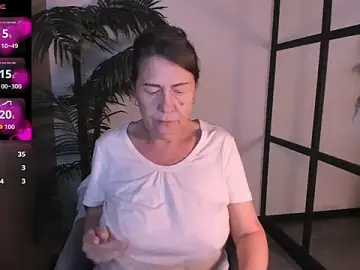 Stripchat Best live sex cam show of LindaPassionate