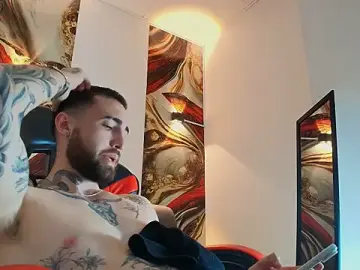 Stripchat Best live sex cam show of Luke_davis01