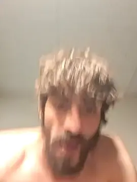 Stripchat Sex Cam of lowhangingdick22