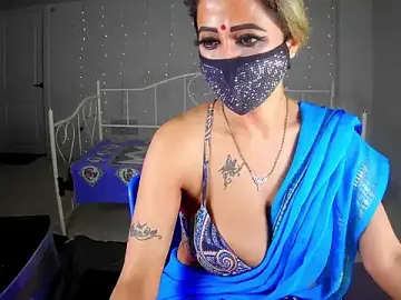 Stripchat Sex Cam of Ravishing_Roma