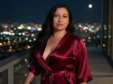 Stripchat Live Sex Cam of LILITH_TORRES1