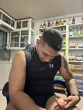 Stripchat Best live sex cam show of OliverWest04