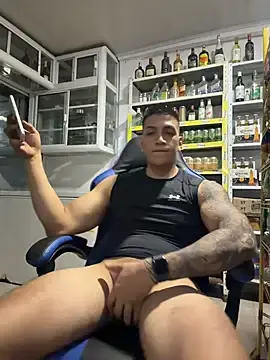 Stripchat Best live sex cam show of OliverWest04