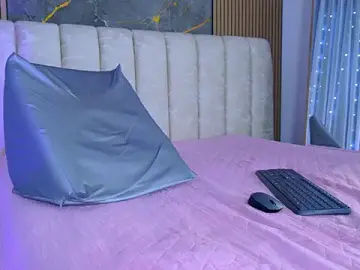 Stripchat Best live sex cam show of mia_scot