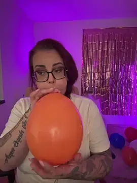 Stripchat Free Porn Cam of Miss_Lucifer6