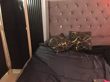 Stripchat Free Porn Cam of Scarbadgirl_