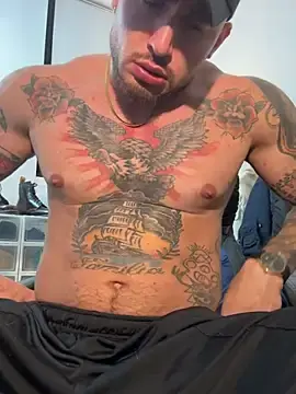 Stripchat Sex Cam of DimitriSullivan_