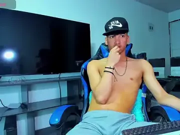 Stripchat Best live sex cam show of Lyam_Russo