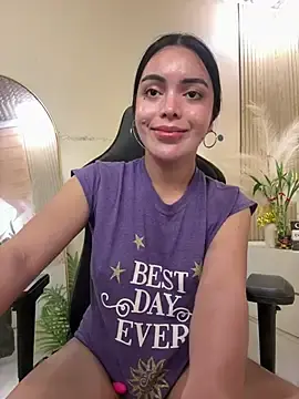 Stripchat Live Sex Cam of TS-SimplyTheBest