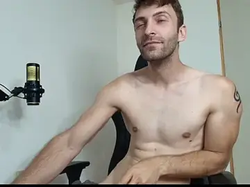 Stripchat Free Porn Cam of Ian_997