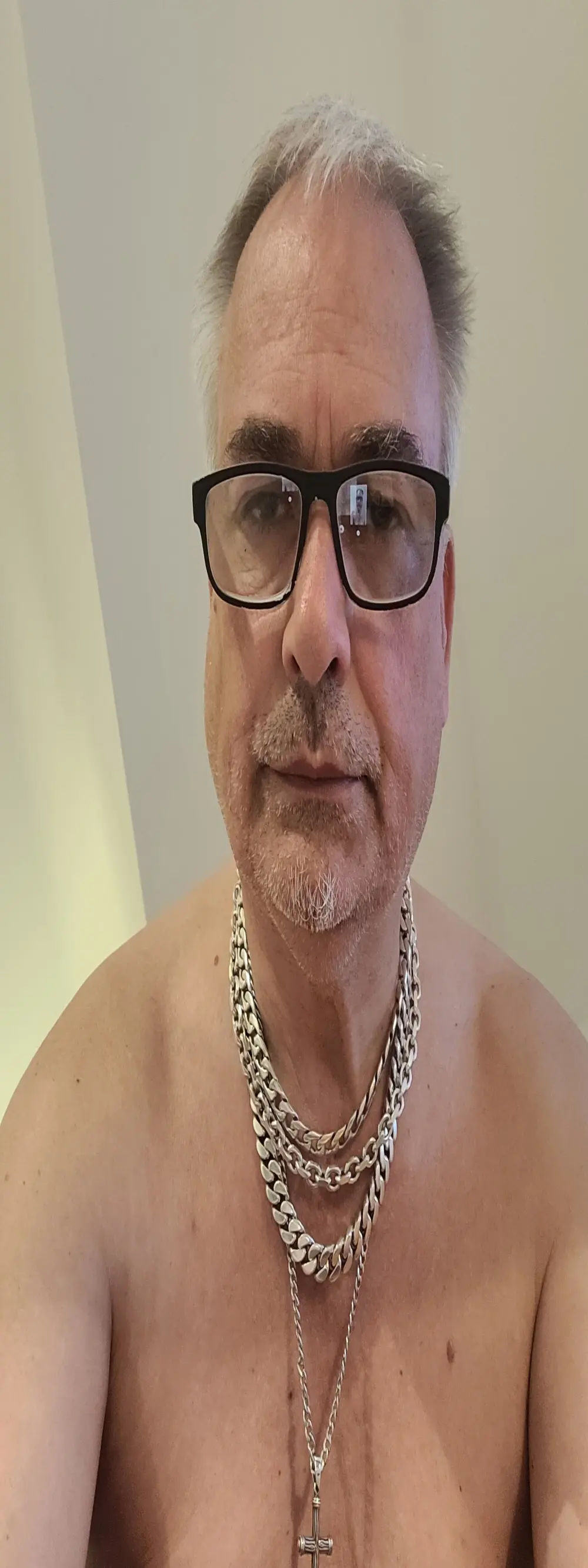 nacktebaresau