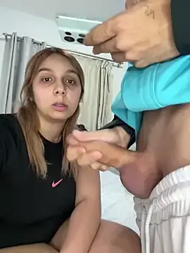 Stripchat Live Sex Cam of hotamanda01